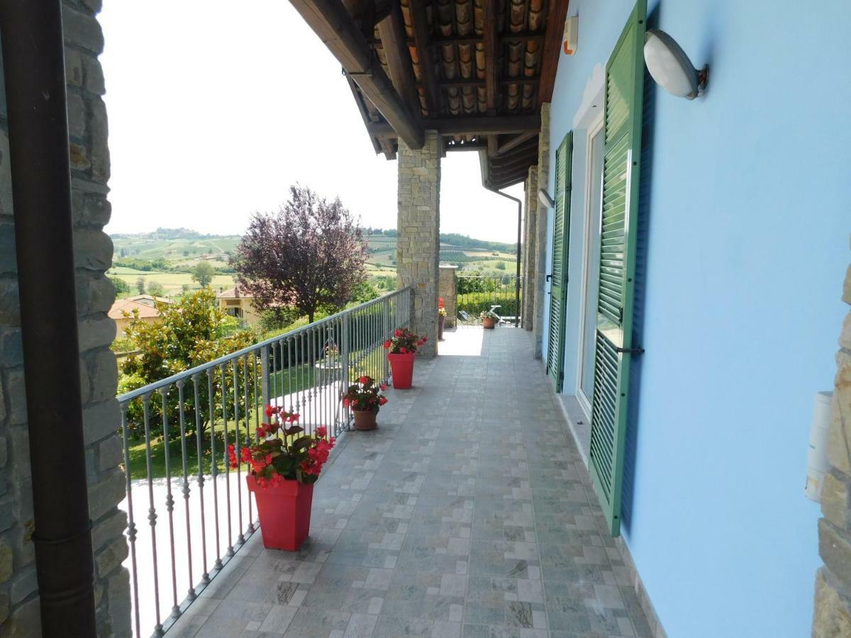 La Casa Blu Apartman Montegrosso dʼAsti Kültér fotó