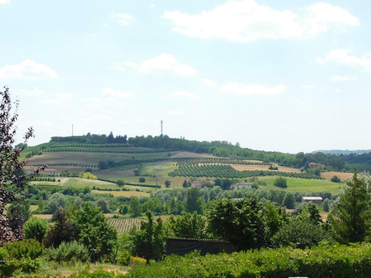 La Casa Blu Apartman Montegrosso dʼAsti Kültér fotó